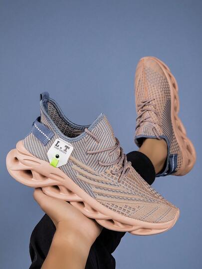 Men's Lightweight Athletic Shoes - EVA Shock-Absorbing Sole, Breathable Running Shoes Suitable For Gym, Hiking, Daily Wear - Lace-Up Fitness Shoes In Black, Durable Lightweight Design, Fashionable Sports Style, Secure Closure, Multi-Purpose Shoes, Essential For Fitness Enthusiasts