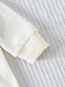 Baby Boy Waffle Knit "Grandma Loves Me" Letter Print Jumpsuit & Hat 2-Piece Set - Beige - View 5