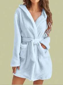 1 Piece Of Women's Solid Color Hooded Robe With Belt, Cozy And Warm Fleece Pajamas For Home Wear In Autumn And Winter.