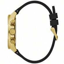 Guess Herren Quarzuhr geeignet für Outdoor-Aktivitäten. Aus Edelstahl gefertigt. Synthetische Glasoberfläche. Mit Kalender, Wochentag und Kompass-Funktionen. Die Topwahl für Outdoor-Enthusiasten GW0583G1/GW0583G2/GW0583G3