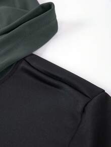 Bộ 2 món gồm áo hoodie và quần nỉ nam phối màu tương phản, chất liệu vải nhẹ thoáng khí, phù hợp cho mọi mùa. Họa tiết mặt quỷ hoạt hình, thích hợp cho mùa xuân. - Nhiều màu - Xem 4