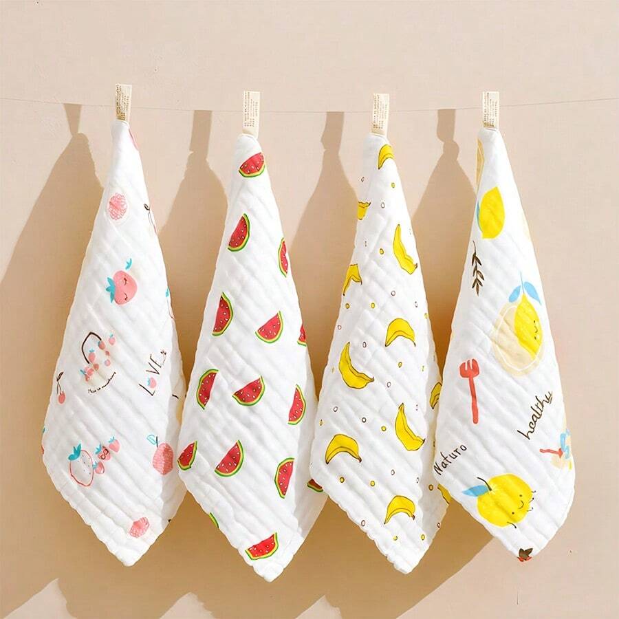 4 Stücke super weiche & bequeme Baby Lätzchen/Taschentücher, Cartoon Muster Design, saugfähig, atmungsaktiv, schützt die empfindliche Haut des Babys, tolle Weihnachts-, Halloween-, Neujahrsgeschenke für Babys