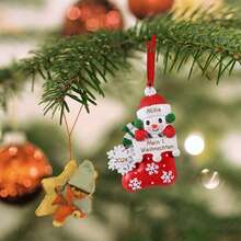 1 pièce Ornement de Noël pour bébé première fois 2025 - Ornements personnalisés pour bébé avec nom, mon premier ornement de Noël personnalisé, décorations de Noël pour sapin de Noël, cadeaux de Noël pour bébé fille (guirlande - rose)