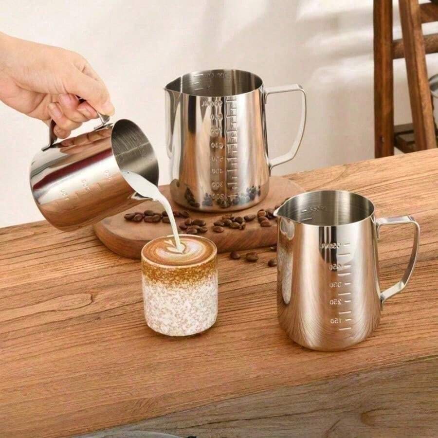 Taza con pico puntiagudo de acero inoxidable con tapa para arte de latte, taza medidora graduada, jarra para arte de café latte, jarra para espumar leche