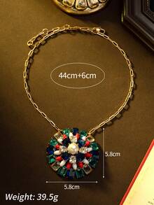 Un collar de diseño 3D con capas de girasol estilo vintage europeo y americano, único, elegante, lujoso, joyería de moda de alta gama, adecuado para uso diario, fiestas, galas y eventos de celebración