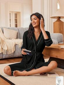 1 قطعة رداء أنيق بربطة الخصر للنساء، فستان نوم قصير من الساتان الحريري الناعم، لون أحادي أنيق بربطة الخصر خفيف الوزن، قصير وحريري ناعم، مناسب للعرائس والوصيفات والاستخدام المنزلي. فستان قصير لموسم الزفاف، رداء بطباعة حرفية، كيمونو ولباس نوم. - متعدد الألوان - مشاهدة 11