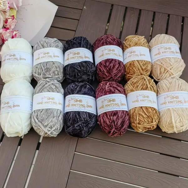 12pcs/600g High Quality Mixed Color Velvet Chenille Yarn, Suitable For Handmade Crochet DIY Halloween And Christmas Gifts (Bags, Blankets, Hats), DIY Holiday Decorations, Soft And Comfortable Metallic Tinsel Yarn (12pcs=21.16oz=1176.96yd), 3.0mm Crochet Hook Accessory Included, Random Color