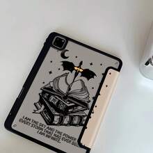 这款精美可爱的万圣节卡通黑蝙蝠书，印有字母、月亮和星星，双面喷漆亚克力透明水晶背壳，防震设计，适用于 iPad 第七代、第八代（10.2 英寸）、第十代。内置笔槽，支持睡眠唤醒功能/多种折叠支架方式。是万圣节和新年礼物的理想之选。 - 彩色 - 查看 4