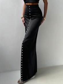 女士秋季纯黑色缎面简约休闲优雅性感纽扣高开衩半身裙，适合日常穿着、约会、通勤、夏季办公等场合。 - 黑色 - 查看 4