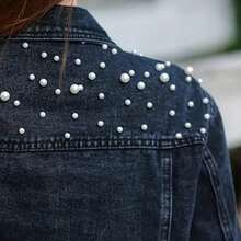 Áo khoác denim dáng rộng màu trơn dành cho nữ cỡ lớn, có túi, kiểu rách, đính đinh tán và ngọc trai, màu đen thường ngày. - màu đen - Xem 3