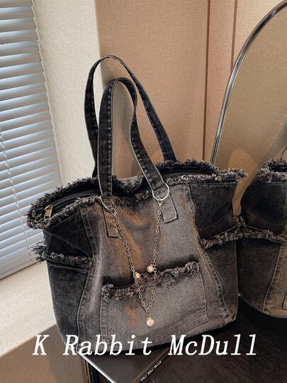 New Fashion Personalized Street Chain Decorated Jeans Tote Bag, Versatile Commuting Large Capacity Raw Edge Design Shoulder Bag, Casual Multi-Pocket Handbag, Suitable For Shopping And Commuting., Perfect For Cow Girl