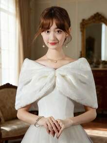1件装女士白色毛绒披肩，新娘伴娘保暖披肩，套头披肩，冬季人造毛绒保暖新娘披肩，婚纱外套披肩，无肩带礼服外套披肩，适合婚礼、派对、仪式等场合，优雅复古浪漫别致奢华外套，短款新娘婚纱披肩 - 白色 - 查看 1