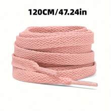 各种款式和尺码的平底休闲鞋，配有平底鞋带