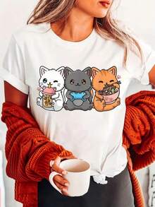 100% single-sided pure cotton, autumn and winter women's T-shirt, casual and fashionable, moisture wicking, printed with three cartoon cat prints, machine washable, Y2K millennium style cotton T-shirt, graphic round neck, comfortable fabric, fashionable design for sports occasions - Blanco - Ver 1