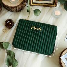 定制旅行化妆包，伴娘礼物，生日礼物，送给她的礼物，伴娘邀请，阿拉伯礼物，天鹅绒化妆包 - 彩色 - 查看 4