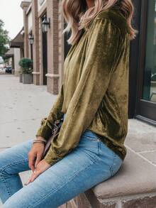 1pcs Casual Velvet Ruffle Stand Collar Pullover Shirt, Ruffle Cuffs, Button Half-Open Placket, Very Suitable For Autumn And Winter Season, Machine Washable Autumn And Winter - 橄欖綠 - 查看 4