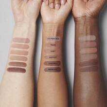 MAC Powder Kiss Liquid Lipcolour, Quick-Drying Formula Suitable For Everyday Wear And Commuting - 951 Habit - View 5