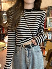 Las mujeres de América retro cuello redondo a rayas camiseta de manga larga, las mujeres de otoño e invierno de fondo interior de la camisa delgado diseño de la camiseta tops cortos - Negro - Ver 1