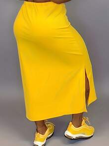 V-Neck Letter Print Short-Sleeved T-Shirt + Side Slit Solid Color Long Skirt Suit, Plus Size Skirt Suit, Comfortable And Stretchy Fabric, Suitable For Daily Leisure Commuting - 紅色 - 查看 3