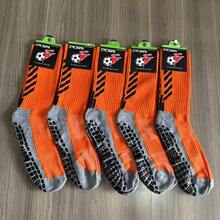 Kit 5 Pairs Of High-Quality, Non-Slip Cotton Soccer Socks With High Tops - Tudo Laranja - View 2