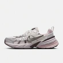 Zapatillas deportivas casuales de mujer NIKE V2K RUN, de caña baja FD0736-010