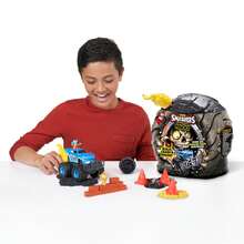 ZURU Smashers Monster Wheels Flame Mystery Pack, Over 25 Monster Trucks Surprises (Random)