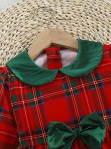 Sukienka w kratę w kolorze czerwonym i zielonym z długim rękawem dla małych dziewczynek na Boże Narodzenie 2025, śliczna spódnica do kolan z kołnierzykiem w kształcie Piotrusia Pana, jesienna