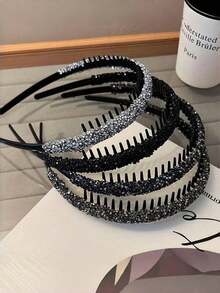 1/4 bucăți de bandă de păr multifuncțională cu diamant colorat pentru femei, bandă de păr cu stras strălucitor la modă, bandă de păr antiderapantă cu dinți, bandă de păr pentru mască facială de machiaj feminin, stras încrustat cu margine largă retro elegant negru, bandă de păr strălucitoare cu ornamente de păr antiderapante cu dinți, potrivită pentru spălarea și machiajul zilnic al feței pentru femei și fete, haine de navetă, sezonul de întoarcere la școală, haine de sezon, petreceri etc.