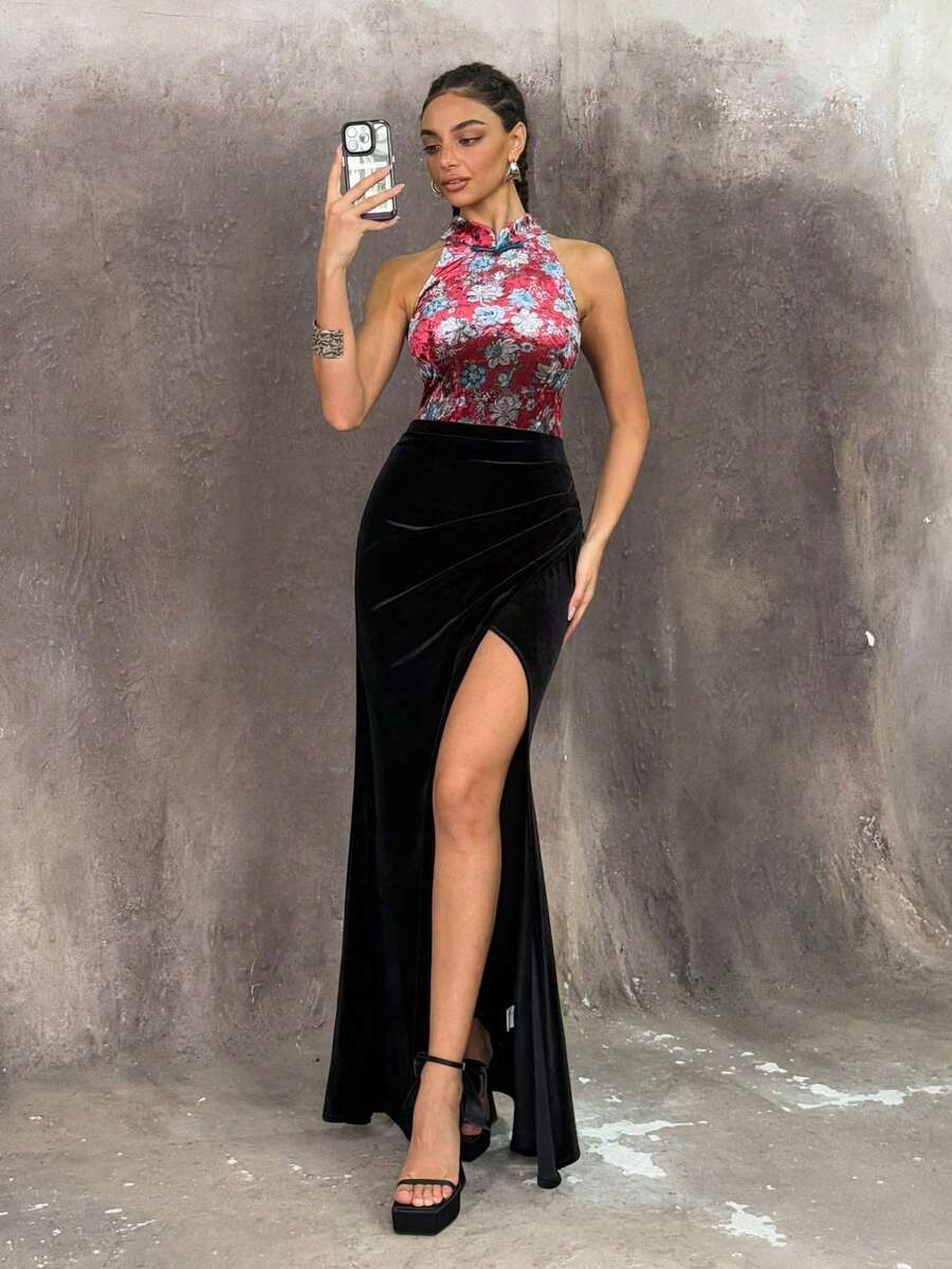 Faeriesty Modern Chinese Qipao Dress: Sleeveless High Slit Cheongsam. Elegant Evening Gown For Galas, Weddings, Banquets & Red-Carpet Events. - Black - View 1