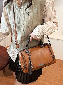 [US-Based Shipping]Retro Handbag Women Crossbody Bag Ladies Shoulder Bag Waterproof Soft PU Leather Top-Handle Bag,Women's Large Capacity Shoulder Bag,Fashionable Vintage PU Boston Pillow Bag Casual Cylindrical Crossbody,Fashionable Zipper Crossbody Bag, Solid Color Vintage Pillow Bag, Women's Bag With Pendant Crossbody Shoulder Bag With Detachable Device, Boston Bag,Tassel Embellished Handbag,Lightweight Nylon Waist Pack For Traveling, Running, Hiking - Adjustable Shoulder Strap And Small Waist Pack, Perfect For Rodeo Occasions,Stylish Designer Handbag Women Cross-Body Bag,Perfect Party Accessory Mini Shoulder Bag With Removable Strap, Suitable For Work, Travel, And Gifts,Women's Fall Clothing Winter Clothing Christmas Halloween Gift,Purses Purses And Bags Women Tote Bag Bags For Women Carteras Para Mujer Brown Purse Pink Purse Bolsos Para Mujer Crossbody Bags For Women Gold Bag Clear Purse Beach Bag Purses For Women - 彩色 - 查看 4