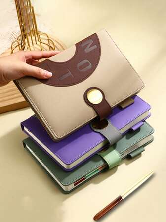 1 st A5-kalender med magnetlås i PU-stil för 2026 – 320 sidor (160 ark) tjock och daterad anteckningsbok. Bemästra din tid med schemamallar, adressbok och årskalender. 365-dagars produktivitetssystem på engelska för daglig planering och kontorsorganisation.