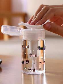 متعدد الألوان