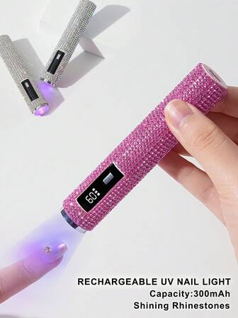 1 件 USB 可充电便携式 UV LED 美甲灯，带水钻，300mAh 大容量电池，持久耐用，带 LED 显示屏，易于控制照明时间，手持式一键美甲灯，迷你便携式凝胶美甲烘干机，可穿戴美甲设备，紫外线灯，小型速干指甲油凝胶固化灯，指甲板便携式固化灯，强力 LED 灯珠，1 珠等于 8 珠效果，无死角照明，升级灯珠，8X 凸透镜，强力聚焦，快速固化，更高效的美甲