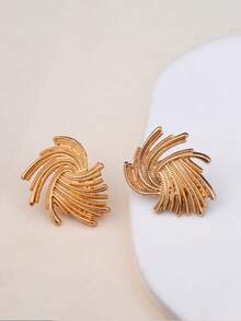 1pair Women's Geometric Asymmetrical Twisted Earrings With Swirl Design, French Vintage Asymmetric Earrings