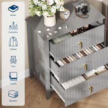 Fluted Nightstand, 27.5" Wide Side Table With 3 Large Storage Drawers, Mid Century Modern Wood Night Stand With Metal Handle, Wooden Bedside End Table For Bedroom, Living Room, Closet - 灰色的 - 查看 5