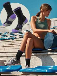 5 Pairs Women Plus Size Socks, Moisture Wicking Crew Socks, Autumn/Winter