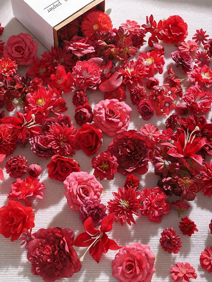 20/40件紅色人造花－仿真花。適用於DIY花環、婚禮花束、派對裝飾、居家中心裝飾、母親節/返校日/情人節禮物。全年供應。