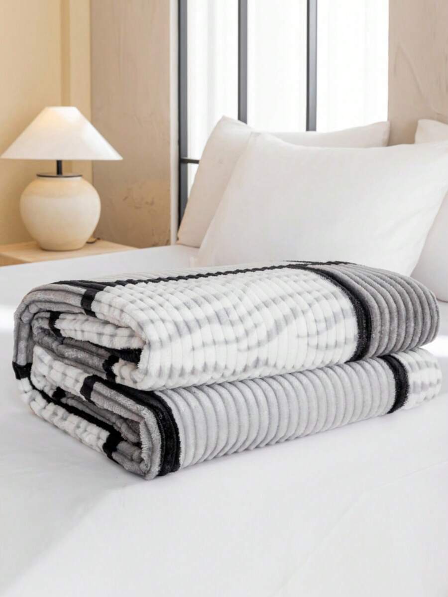 1pc Printed Plaid Flannel Throw Blanket, Multifunctional Cozy Blanket For Nap, Sofa, Office, Camping, Travel, All Season, Christmas & Thanksgiving Gift