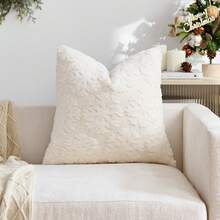 1/2 szt. beżowa, pluszowa poszewka na poduszkę z motywem świątecznych płatków śniegu (wkładka nie jest dołączona), dwustronna tkanina z holenderskiego lnu, kwadratowa poszewka na poduszkę, świąteczna dekoracja do domu, miękka pluszowa tkanina, nowoczesna dekoracja na sofę, do sypialni i akademika