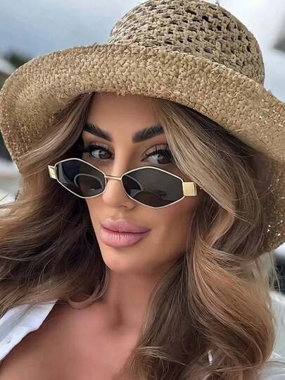 3pcs Women's Fashion Geometric Metal Fashion Glasses, Retro Small Size Stylish Glasses, Suitable For Outdoor Activities, Daily Wear, Shopping, Travel, Beach, Concerts, Parties, Etc. Gold, Silver And Black Frames Easily Match Any Outfit, Adding A Chic Retro Touch To Your Style