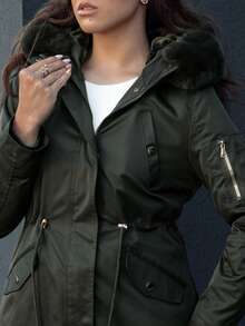 Parka invernale da donna, trapuntato con cappuccio e rifinito con pelliccia sintetica, caldo giubbotto invernale con vita regolabile e pratiche tasche, parka da donna alla moda, elegante e pratico, capospalla alla moda, perfetto per le giornate fredde - Verde - Visualizzare 4