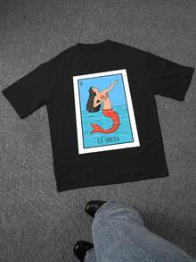 Camiseta gráfica de sirena del océano de verano para hombre, informal, elegante, mezcla de algodón suave, estampado único, ajuste cómodo, perfecta para la playa, vacaciones y uso diario. - Negro - Ver 3