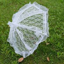 1 把白色和黑色蕾丝雨伞，西式婚礼道具，适合婚礼仪式和舞蹈表演