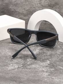 Gafas de sol rectangulares polarizadas de moda gris para hombres - Gafas decorativas de estilo clásico, adecuadas para deportes al aire libre, ciclismo, viajes, playa, conducción, pesca, protección UV de verano, bloqueo de luz y rayos ultravioleta - Gris - Ver 3