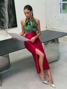 Faeriesty Women's Modern Chinese-Style Qipao: Small Stand-Up Collar, Sleeveless, Side-Split, Fabric-Spliced. Ideal For Formal Business Meetings, High-End Corporate Events, Traditional Cultural Galas, Prestigious Wedding Receptions, And Star-Studded Red-Carpet Ceremonies. - Red - View 5