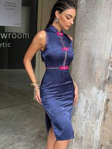 Exquisite Mandarin Collar Sleeveless Cheongsam Dress | Side Slit & Knot Buttons | New Chinese Style | For Gala Dinners, Red Carpet Events, Opera Nights, Charity Galas, Luxury Banquets - Navy Blue - View 5