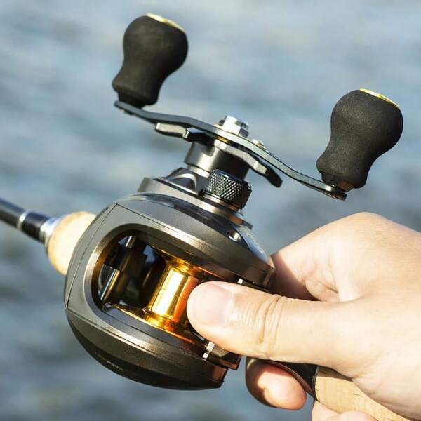 Baitcasting Reel, Fishing Reel, Magnet Braking System, 17.6 LB Max Drag, 7.2:1 And 6.3:1 Gear Ratio