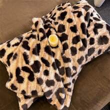 1 Stück Kunstfell Kaninchen Maillard Farbkissenbezug, 48*74cm, hautfreundlich & weich, geeignet für den Heimgebrauch