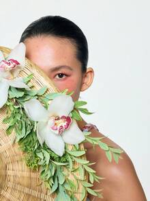 GIRLCULT 2.6克/0.09盎司 Emotion腮红 P27 混合色，色彩鲜艳，打造健康阳光亲吻般的妆容，持久一整天。易于晕染，提亮肤色，粉质细腻柔滑，包装优雅，是馈赠亲友的理想之选。 - P27 Mix - 查看 11