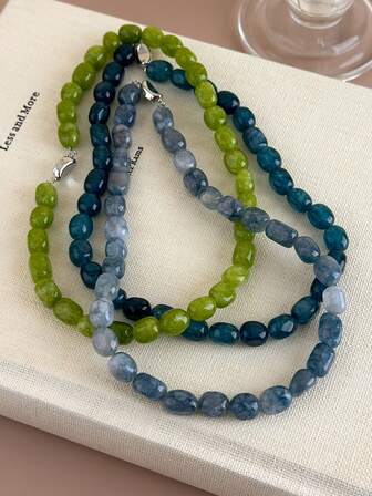 1 件百搭彩色不对称天然石串珠项链，配复古中国风硬币扣，女士颈链配饰